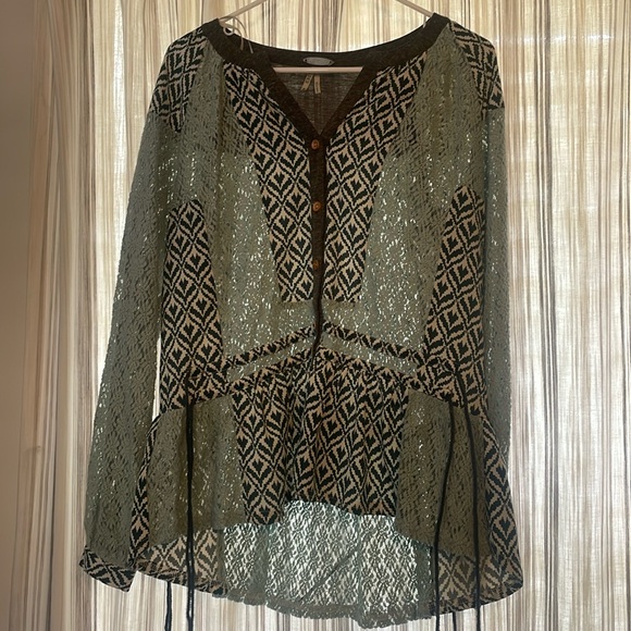 Beautiful boutique mixed media boho top - Picture 1 of 6